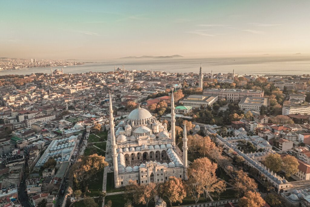 Aerial view of the Süleymaniye Mosque in Istanbul, symbol of Turkey's rich cultural and architectural heritage