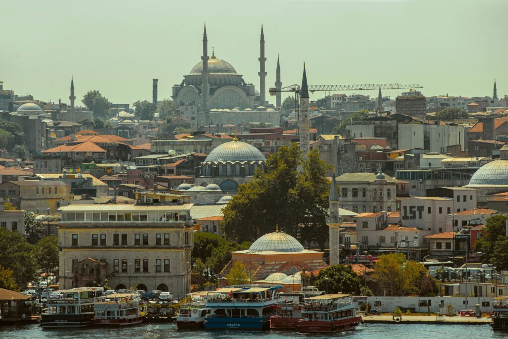 Istanbul skyline with mosques and waterfront, representing Turkey as a fast citizenship by investment option.